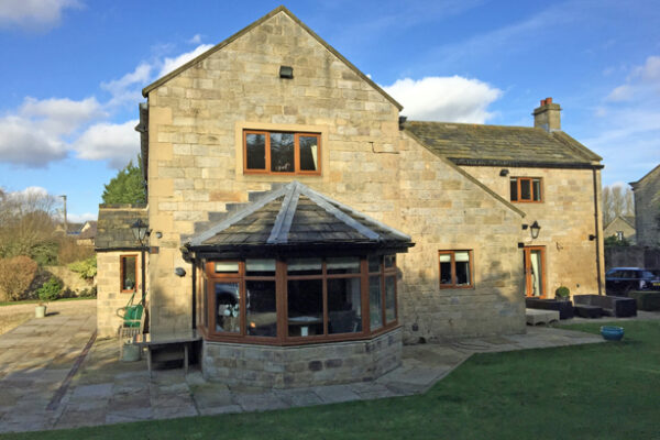 1706 Twin Peaks - Front Photo 2